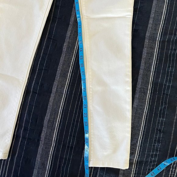 DL1961 Emma Legging in milk - Picture 9 of 12